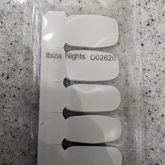 3 unopened colorstreet strips - Picture 2 of 8